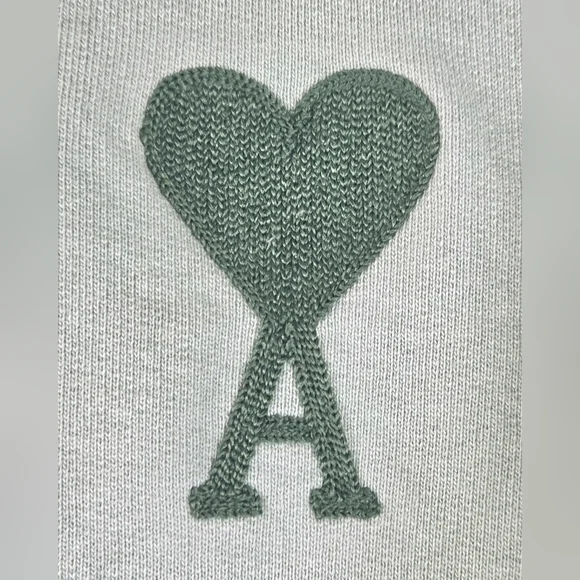 RARE AMI PARIS ALEXANDRE MATTIUSSI AMI DE COEUR SWEATSHIRT. - Picture 4 of 10